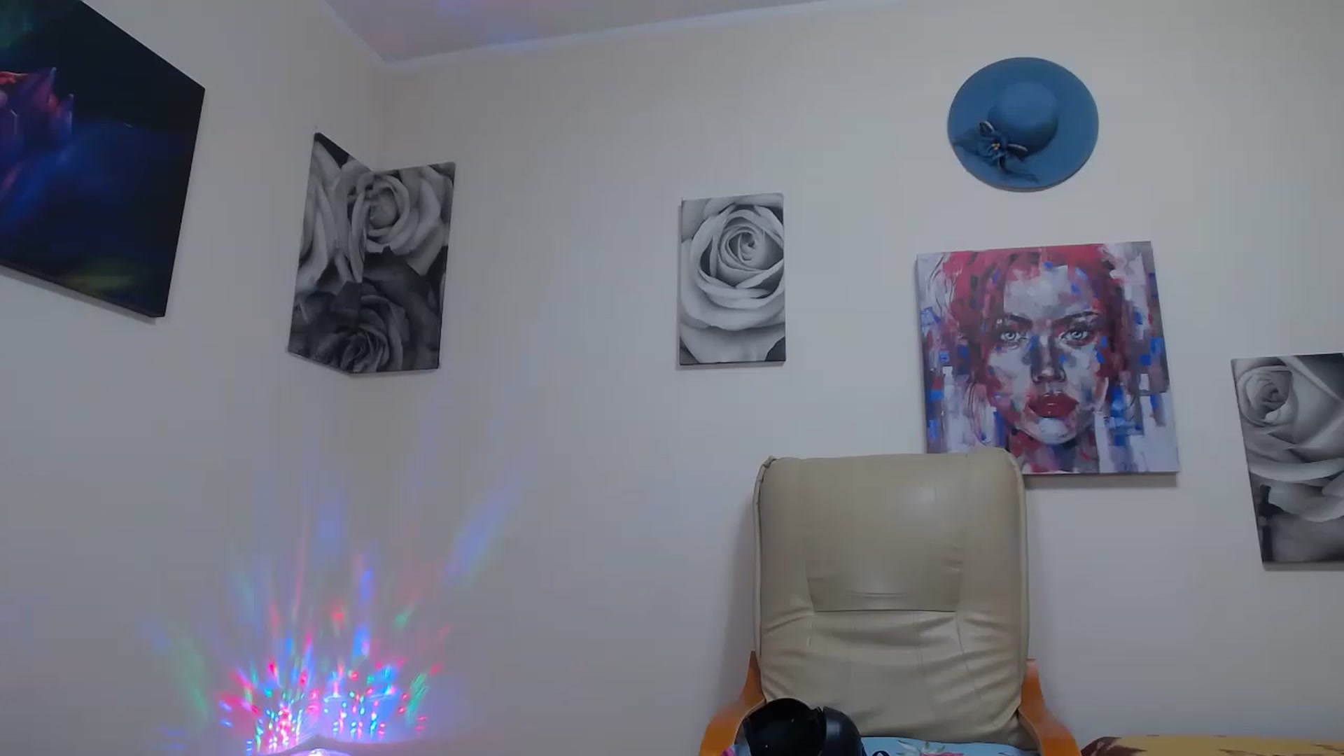 Gallery image thumbnail from Fiama77's myfreecams stream on, 11/29/2022, 02:29 image 9 of 20