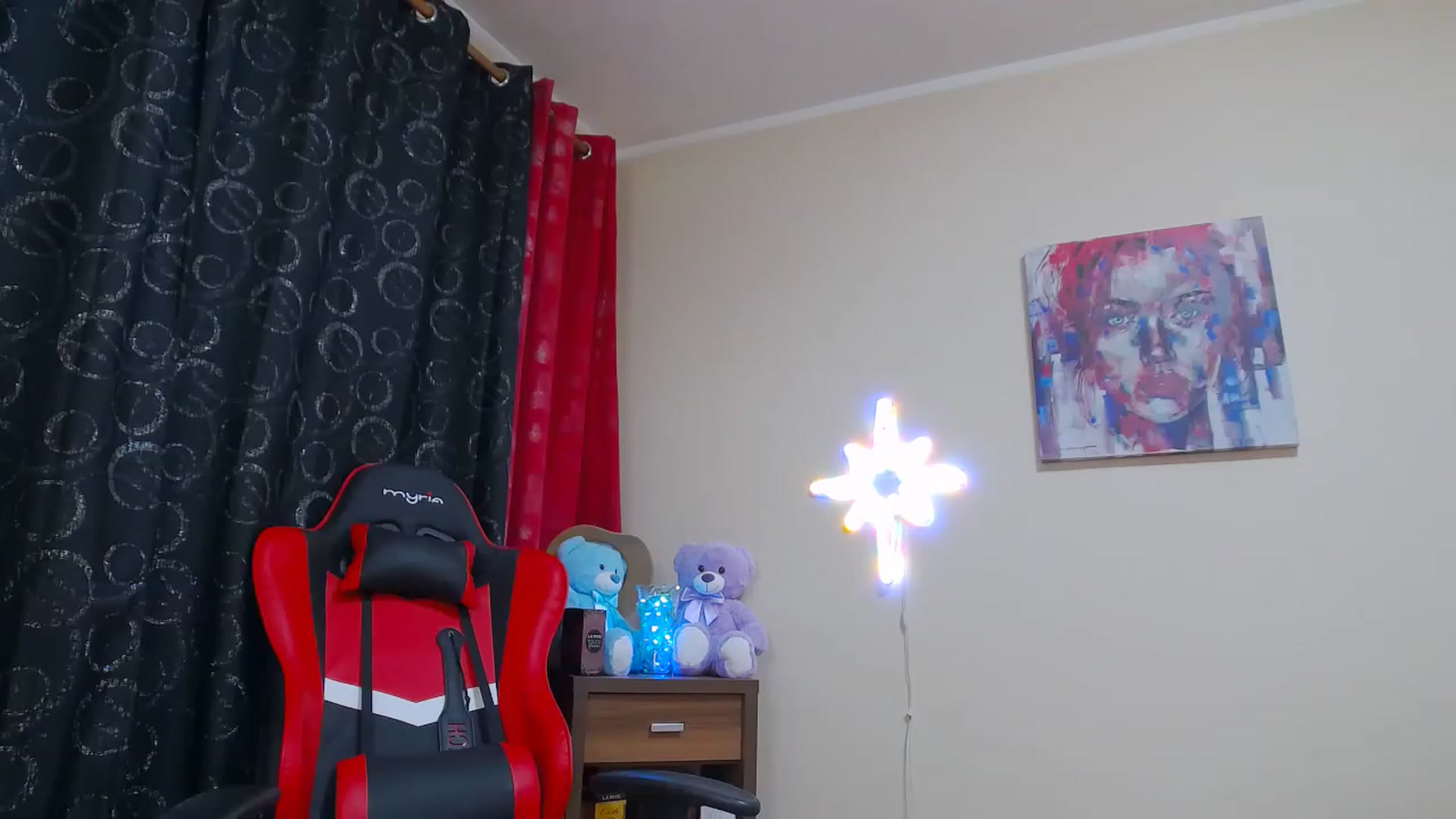 Gallery image thumbnail from Fiama77's myfreecams stream on, 12/24/2022, 23:33 image 15 of 20