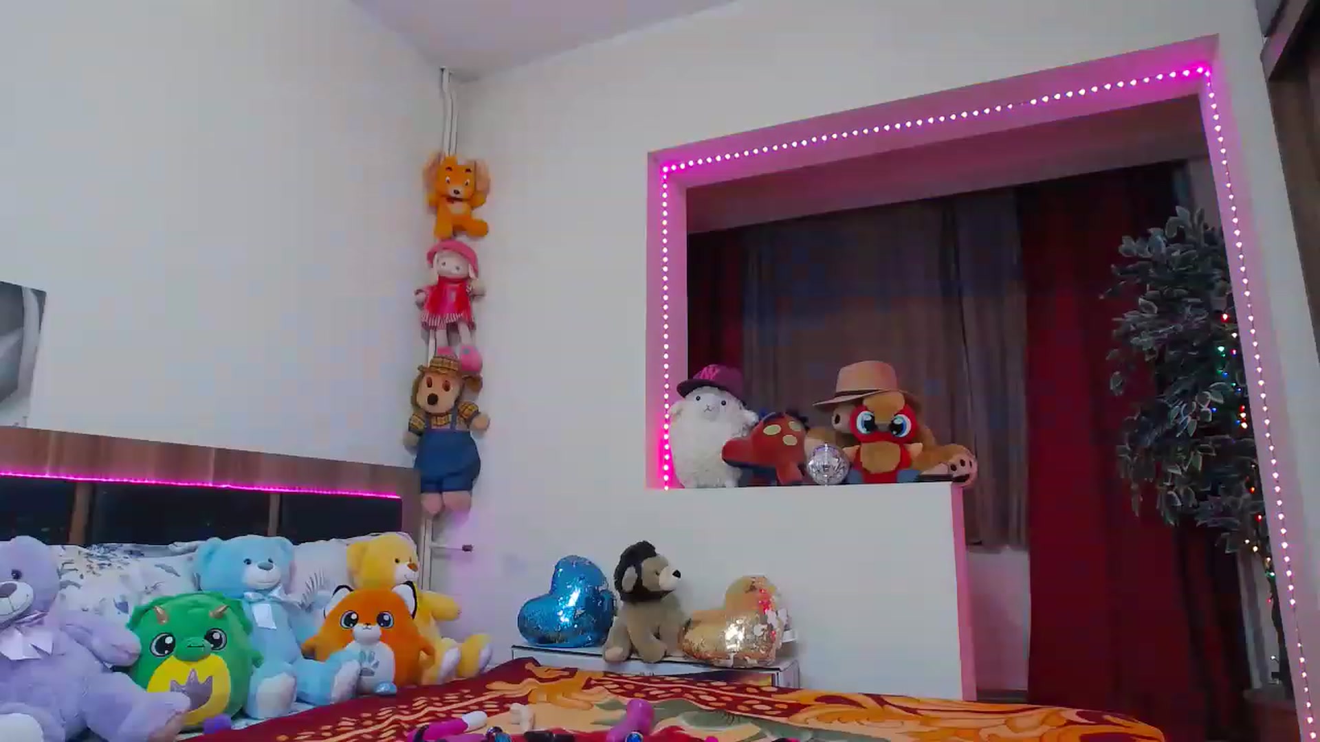 Gallery image thumbnail from Fiama77's myfreecams stream on, 04/03/2023, 22:01 image 1 of 20