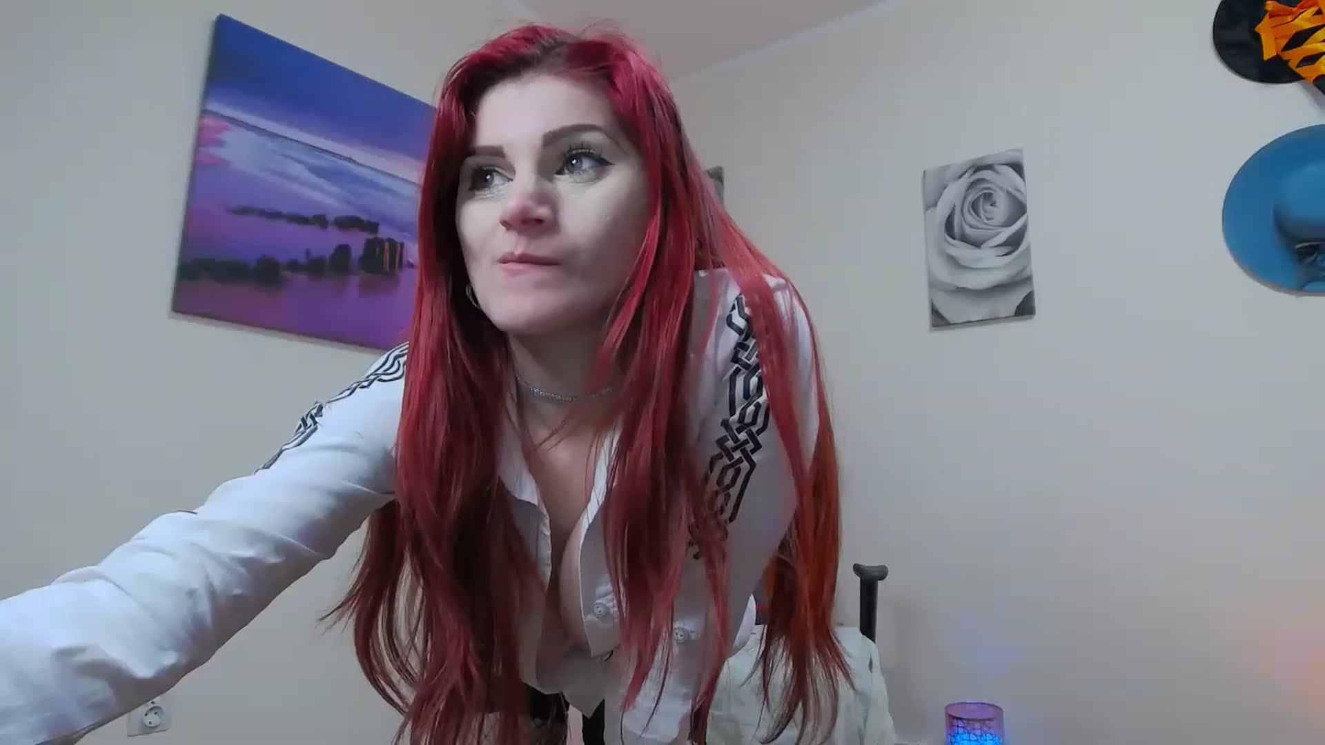 Gallery image thumbnail from Fiama77's myfreecams stream on, 05/01/2023, 24:18 image 6 of 20