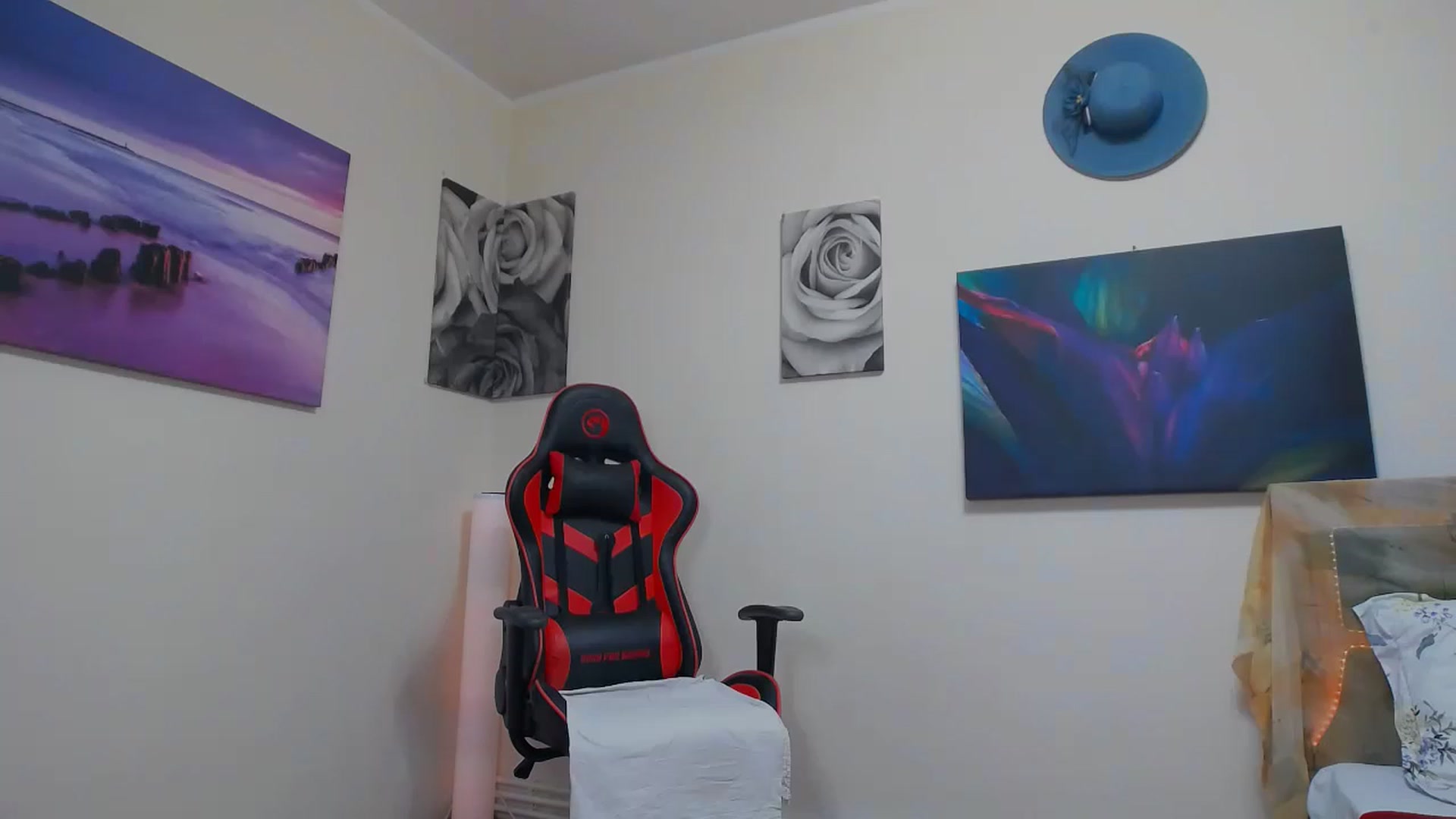 Gallery image thumbnail from Fiama77's myfreecams stream on, 05/28/2023, 23:16 image 18 of 20
