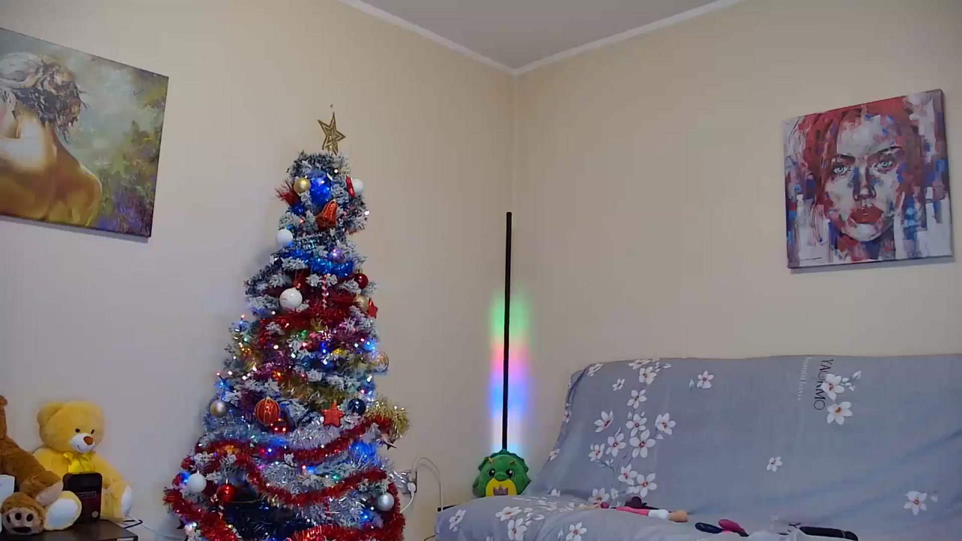 Gallery image thumbnail from Fiama77's myfreecams stream on, 01/01/2025, 07:25 image 19 of 20