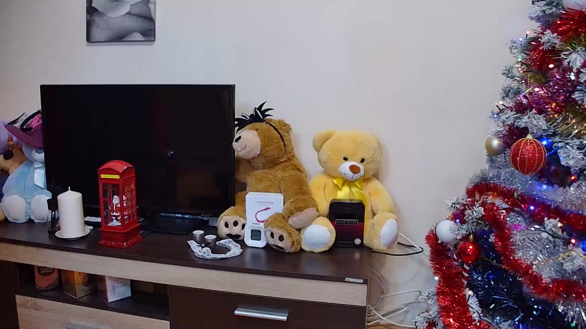 Gallery image thumbnail from Fiama77's myfreecams stream on, 01/02/2025, 03:22 image 16 of 20