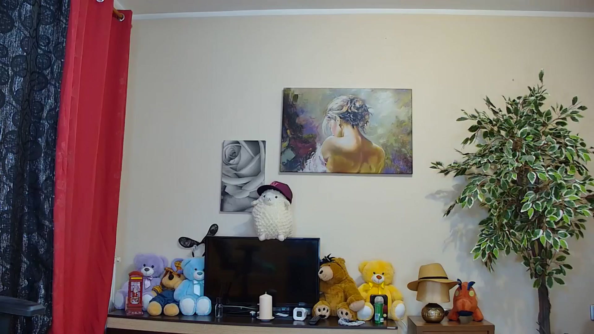 Gallery image thumbnail from Fiama77's myfreecams stream on, 05/08/2025, 03:59 image 5 of 20