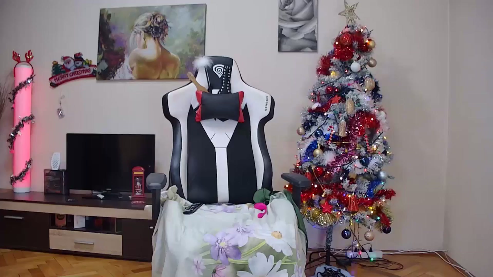 Gallery image thumbnail from Fiama77's myfreecams stream on, 12/15/2025, 08:01 image 2 of 20