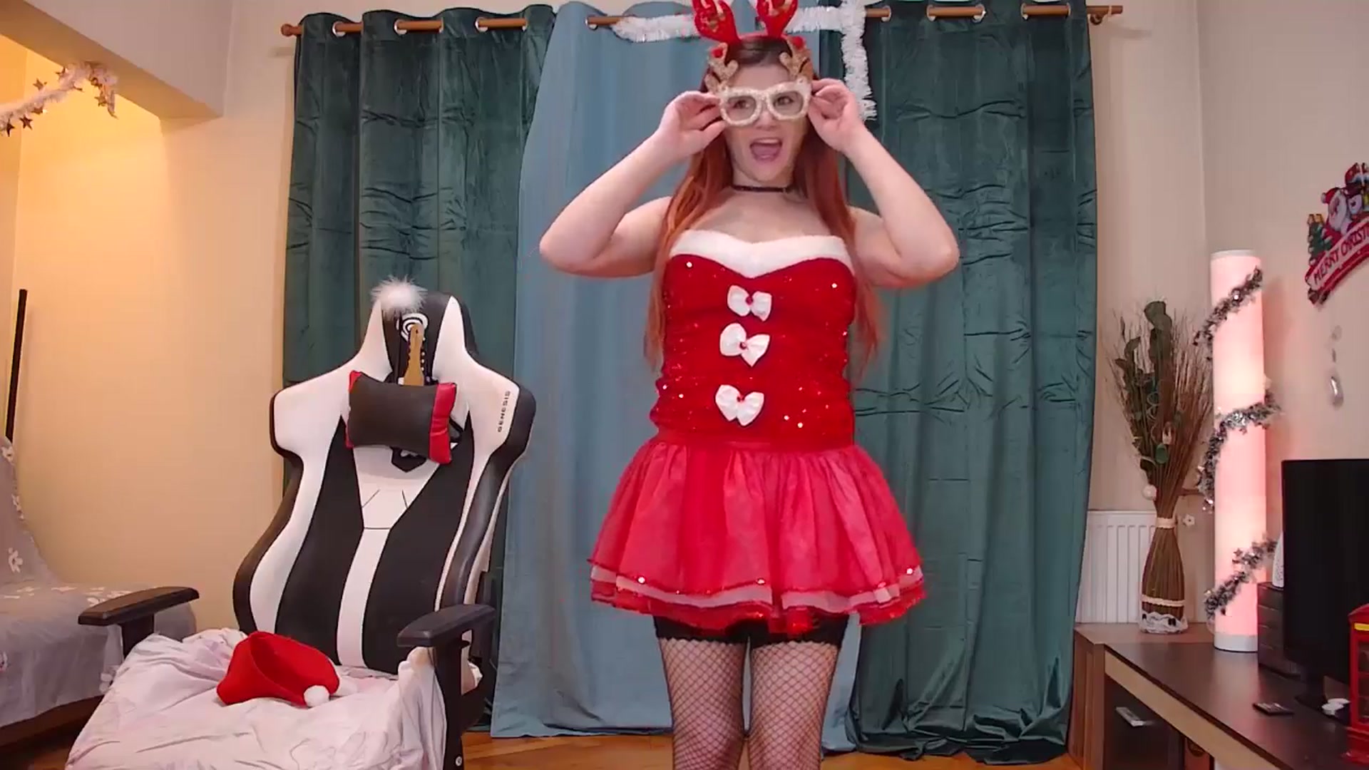 Gallery image thumbnail from Fiama77's myfreecams stream on, 12/25/2025, 06:58 image 15 of 20