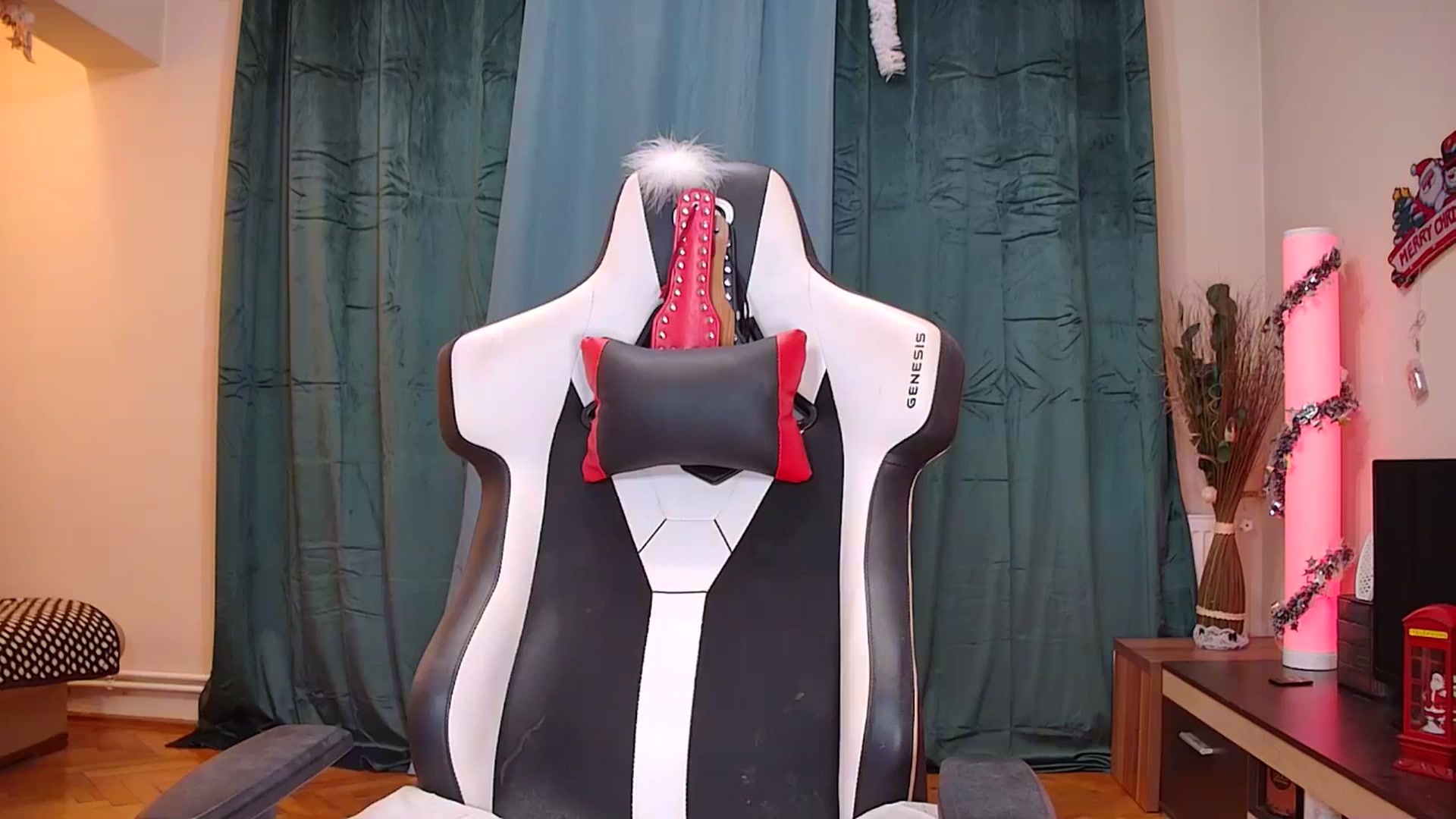 Gallery image thumbnail from Fiama77's myfreecams stream on, 12/26/2025, 23:02 image 8 of 20