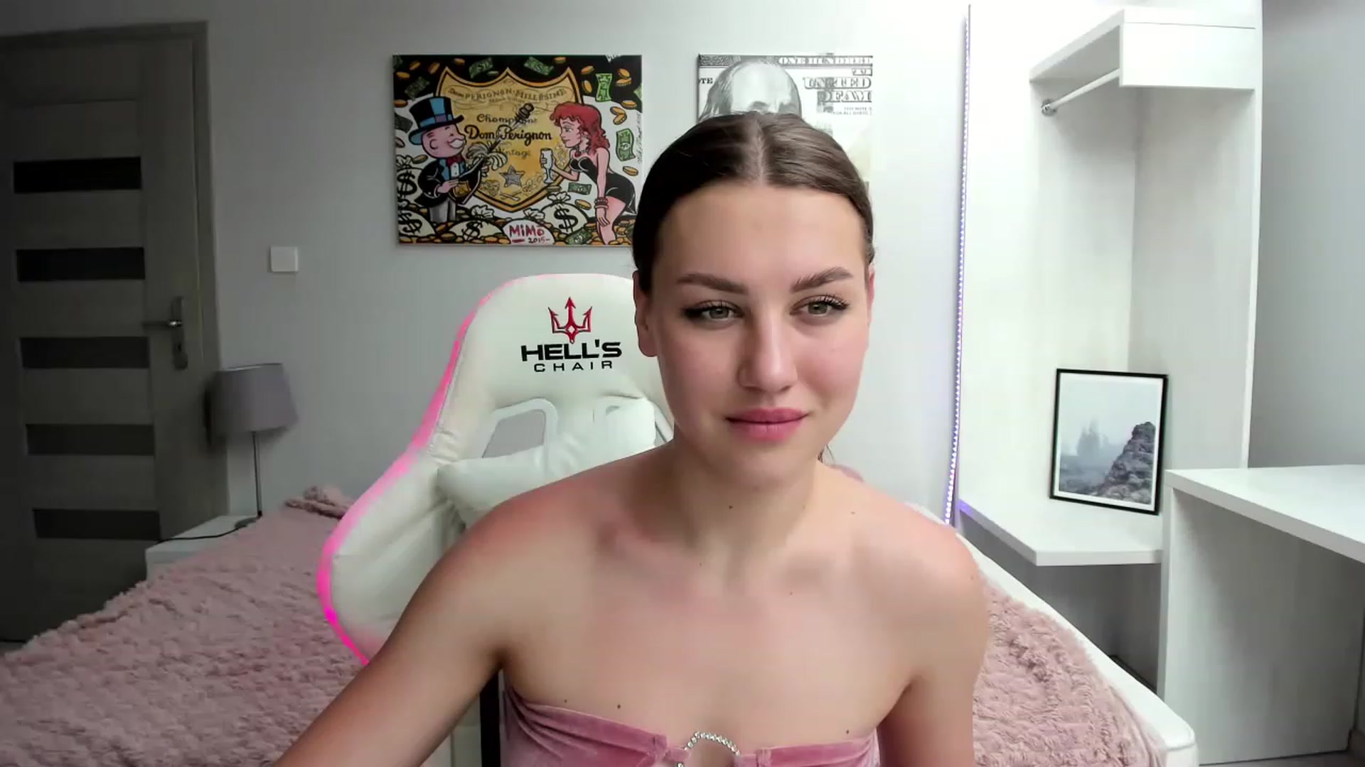 Gallery image thumbnail from FieryNikol's myfreecams stream on, 05/22/2023, 15:46 image 5 of 20