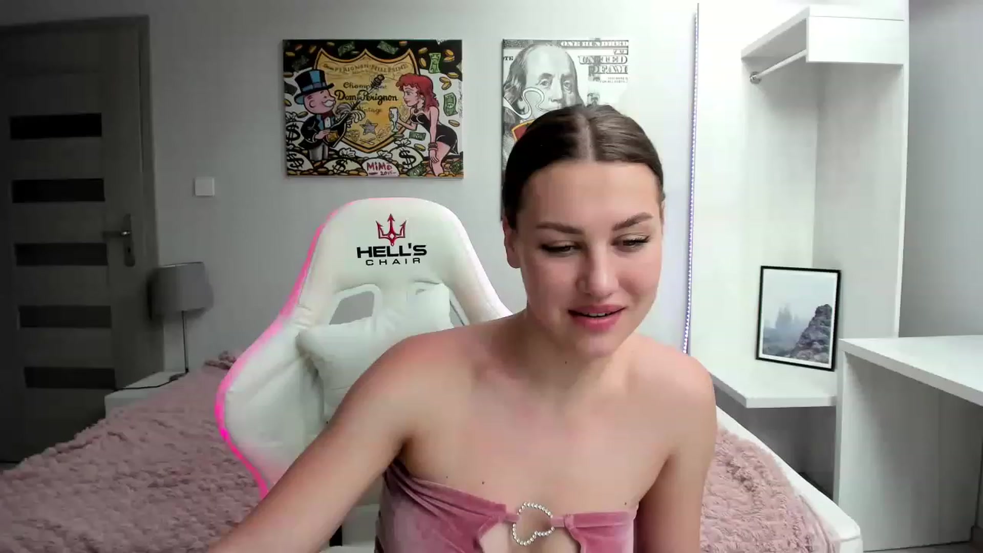 Gallery image thumbnail from FieryNikol's myfreecams stream on, 05/22/2023, 15:46 image 8 of 20