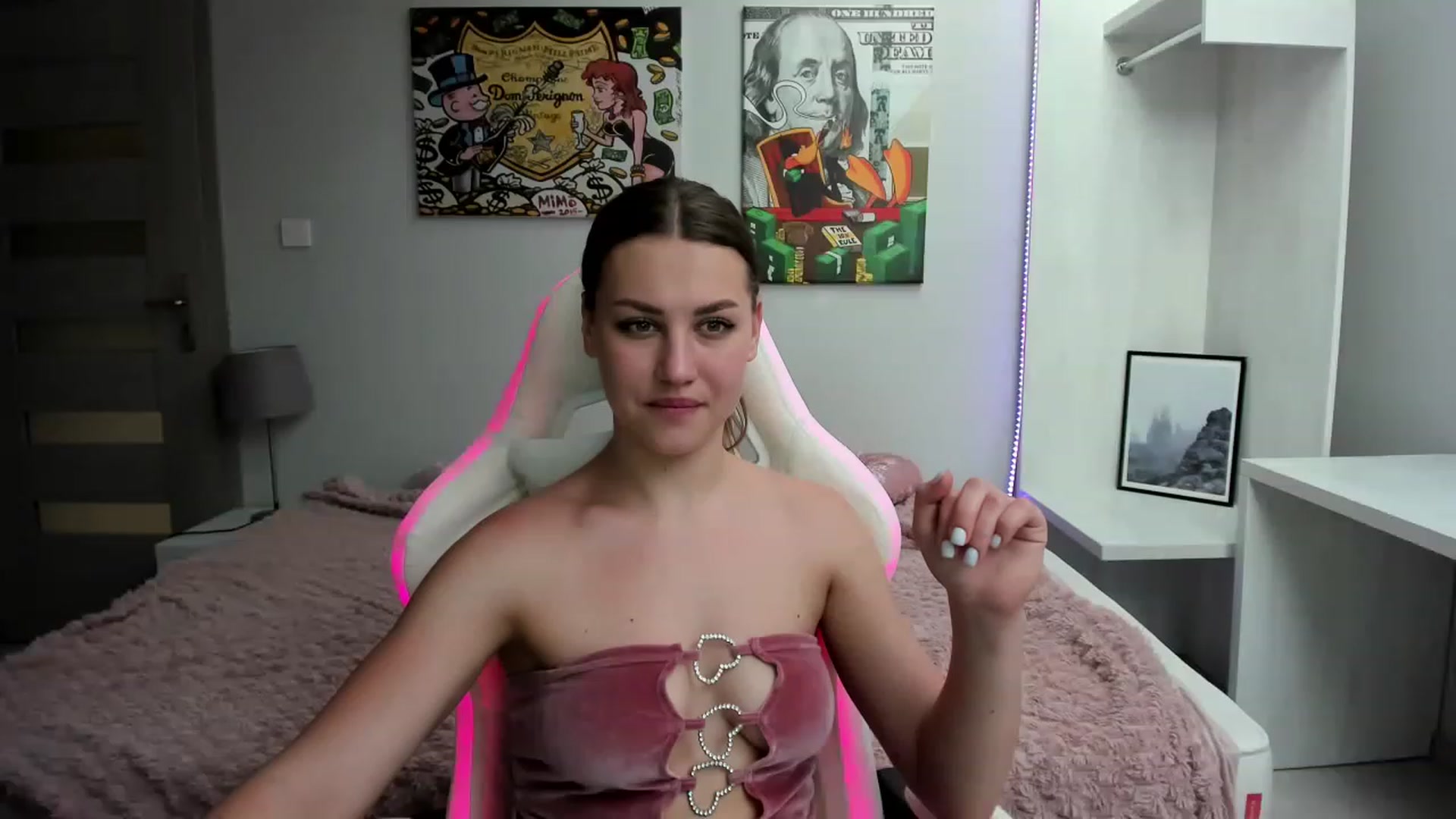 Gallery image thumbnail from FieryNikol's myfreecams stream on, 05/22/2023, 16:15 image 14 of 20