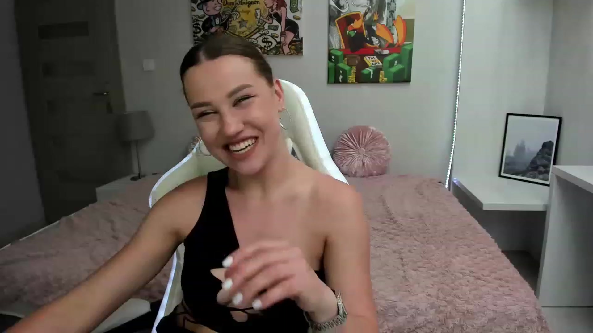 Gallery image thumbnail from FieryNikol's myfreecams stream on, 05/23/2023, 14:41 image 2 of 20