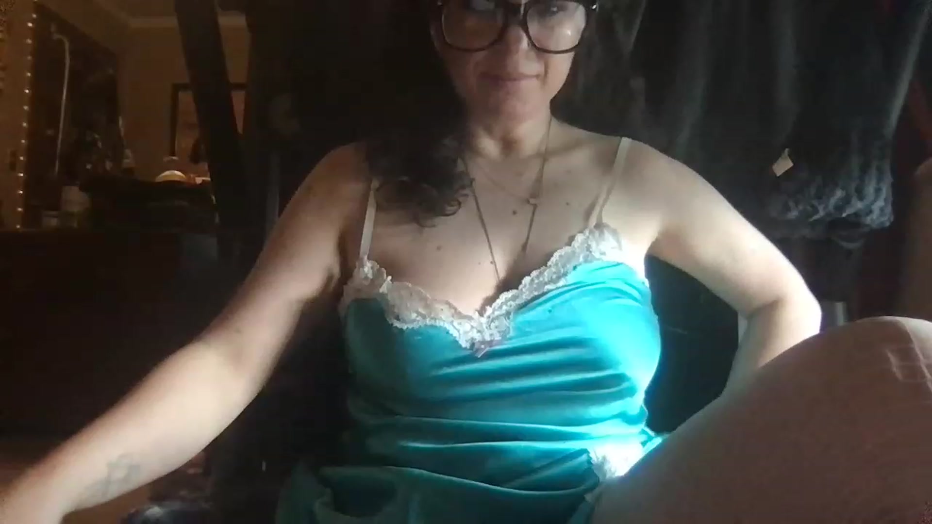 Gallery image thumbnail from Fifilarue1313's myfreecams stream on, 11/16/2022, 17:10 image 8 of 20