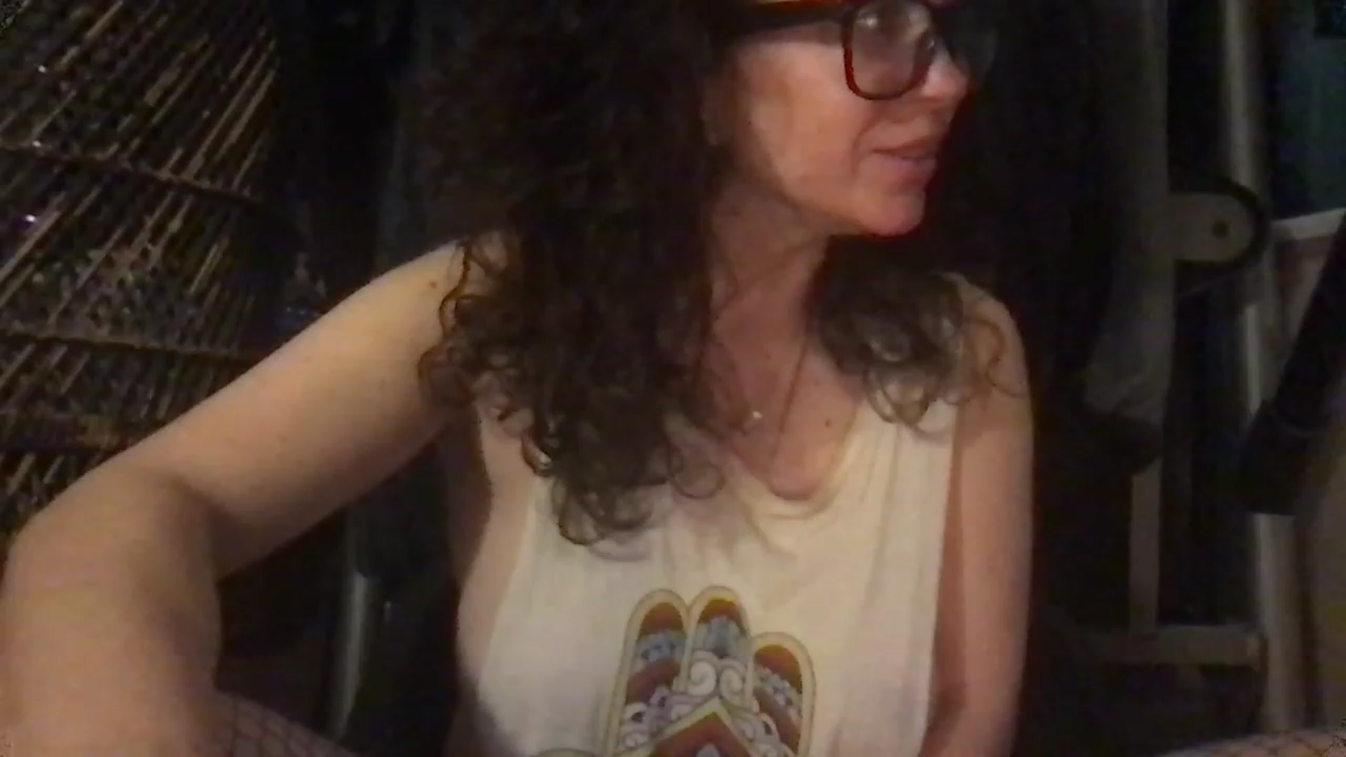 Gallery image thumbnail from Fifilarue1313's myfreecams stream on, 11/21/2022, 11:53 image 14 of 20