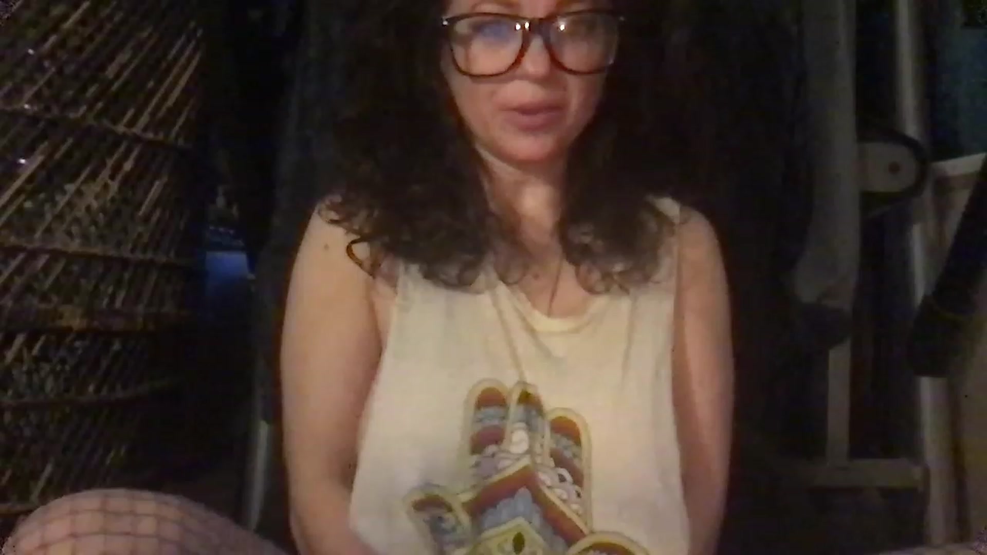 Gallery image thumbnail from Fifilarue1313's myfreecams stream on, 11/21/2022, 11:53 image 15 of 20