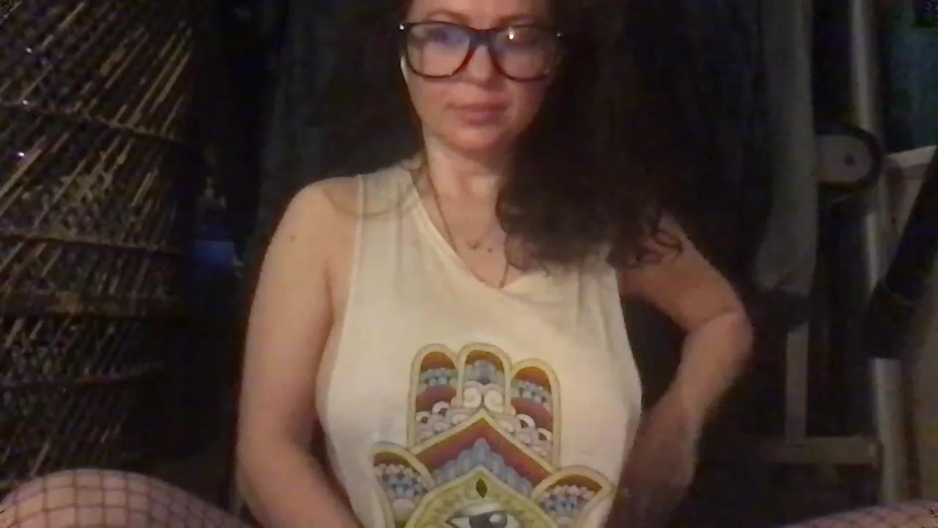 Gallery image thumbnail from Fifilarue1313's myfreecams stream on, 11/21/2022, 11:53 image 9 of 20