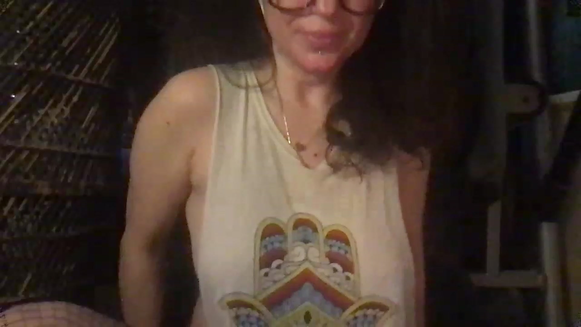 Gallery image thumbnail from Fifilarue1313's myfreecams stream on, 11/21/2022, 11:53 image 5 of 20