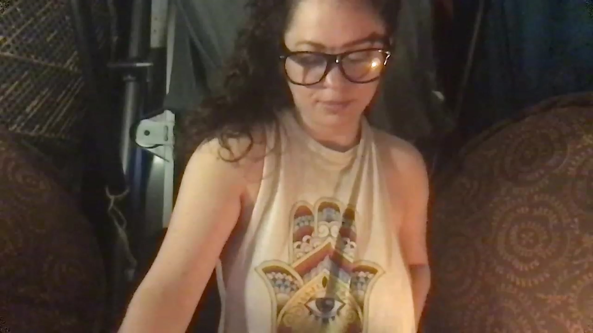 Gallery image thumbnail from Fifilarue1313's myfreecams stream on, 12/06/2022, 10:07 image 19 of 20