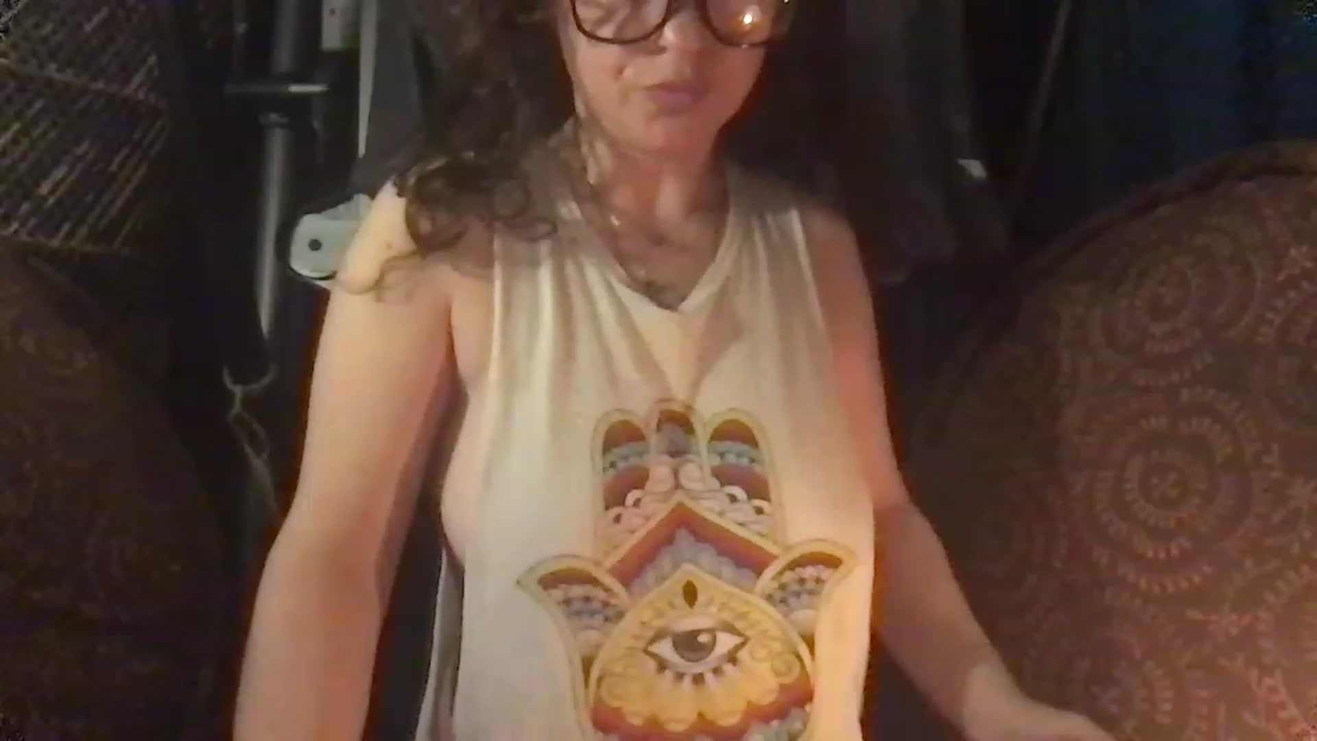 Gallery image thumbnail from Fifilarue1313's myfreecams stream on, 12/06/2022, 10:07 image 3 of 20