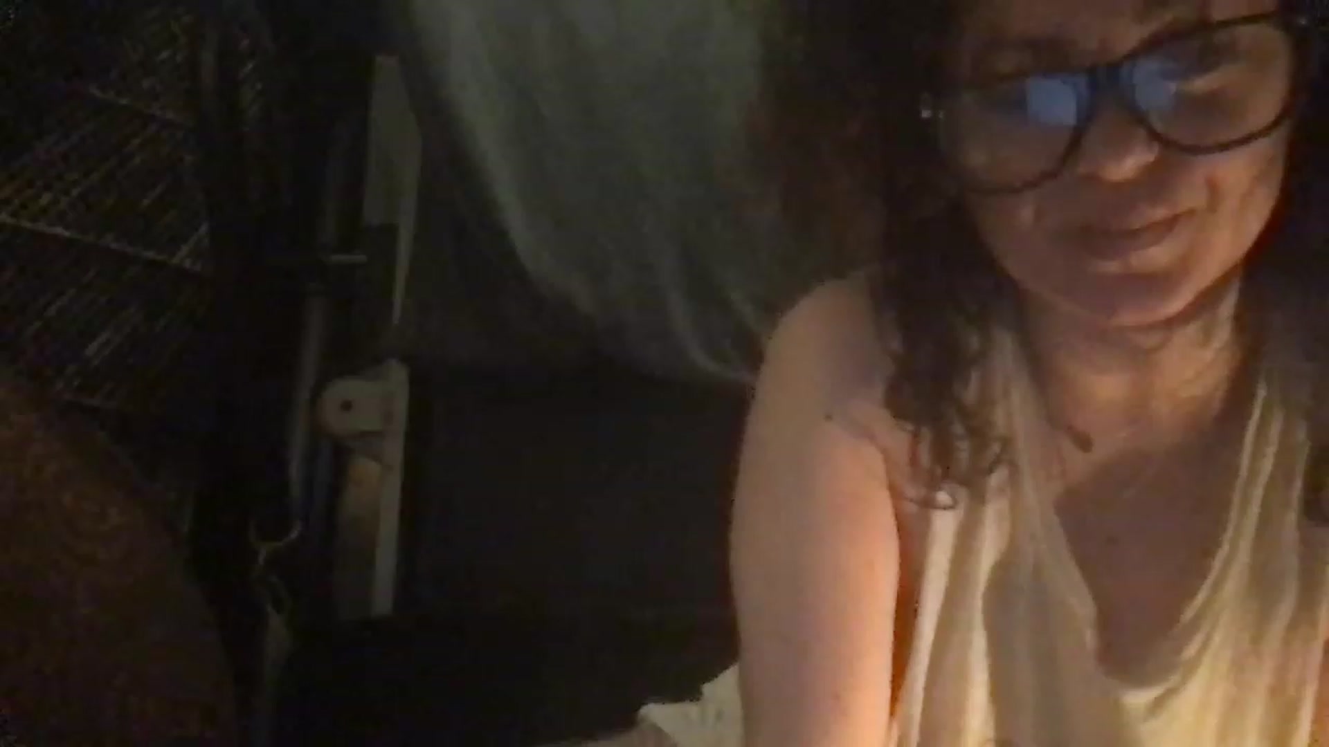 Gallery image thumbnail from Fifilarue1313's myfreecams stream on, 12/06/2022, 10:07 image 1 of 20