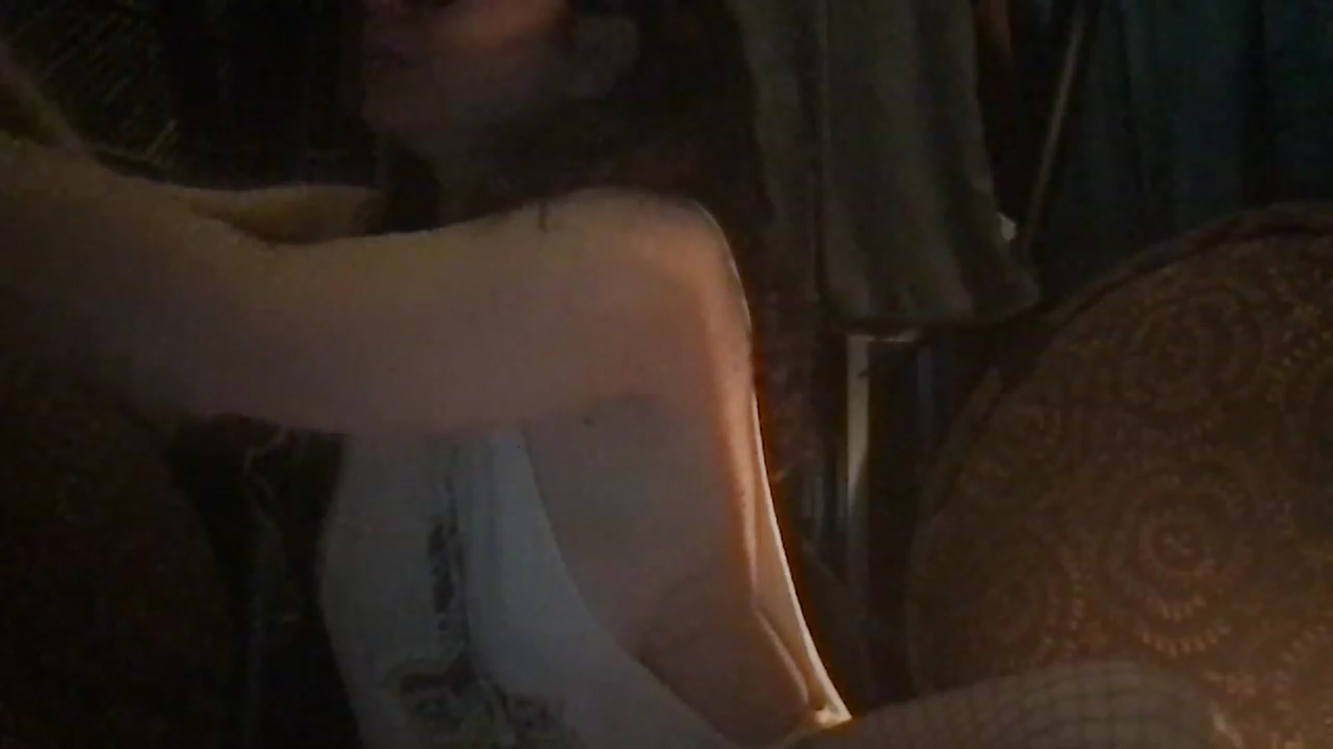 Gallery image thumbnail from Fifilarue1313's myfreecams stream on, 12/06/2022, 10:07 image 2 of 20