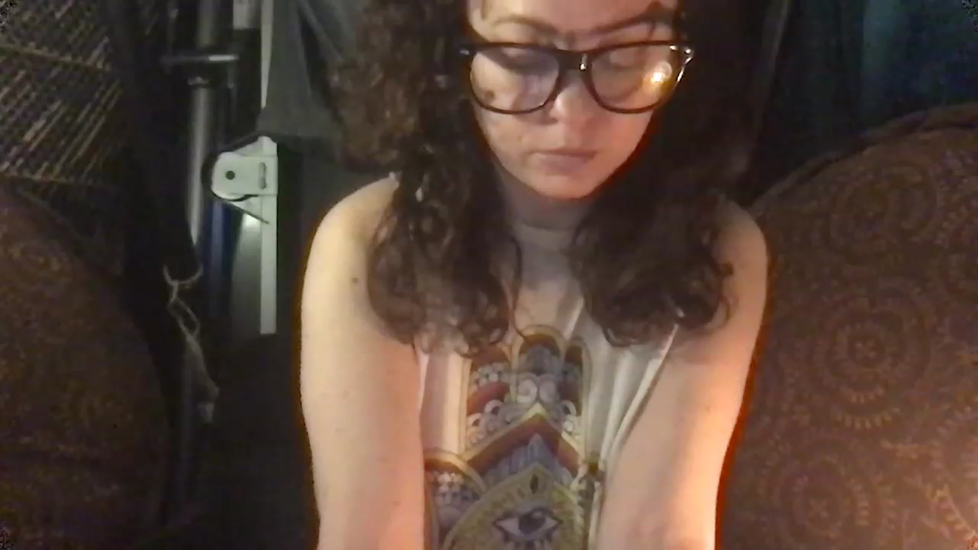 Gallery image thumbnail from Fifilarue1313's myfreecams stream on, 12/06/2022, 10:07 image 14 of 20