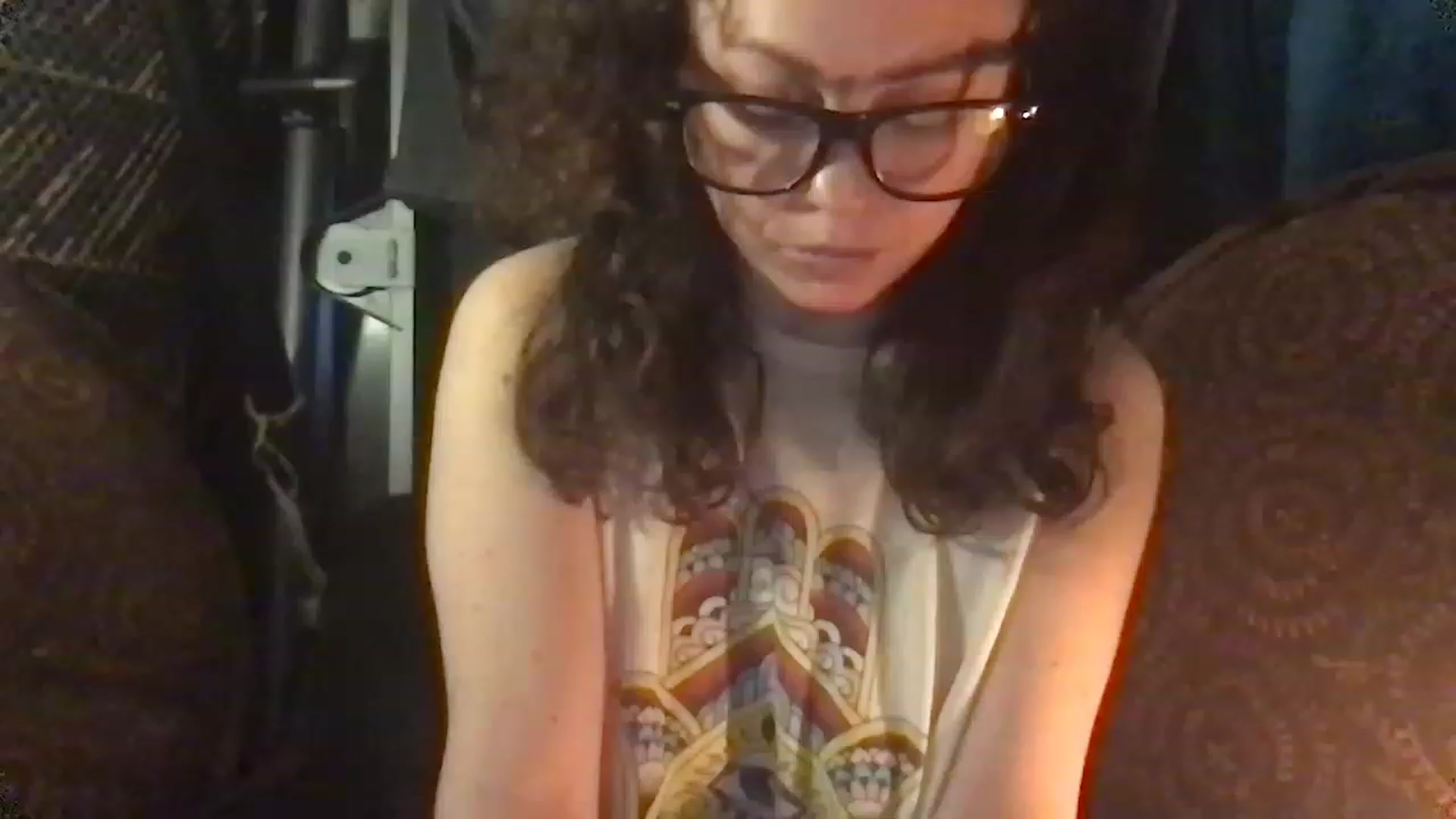 Gallery image thumbnail from Fifilarue1313's myfreecams stream on, 12/06/2022, 10:07 image 15 of 20