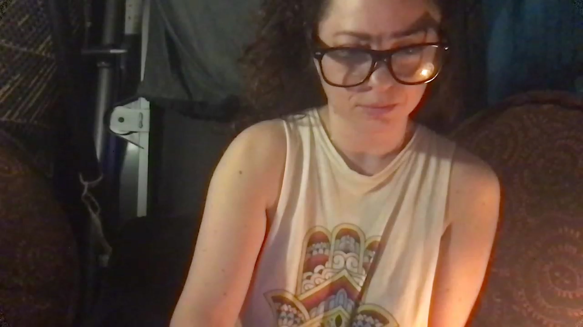 Gallery image thumbnail from Fifilarue1313's myfreecams stream on, 12/06/2022, 10:57 image 19 of 20