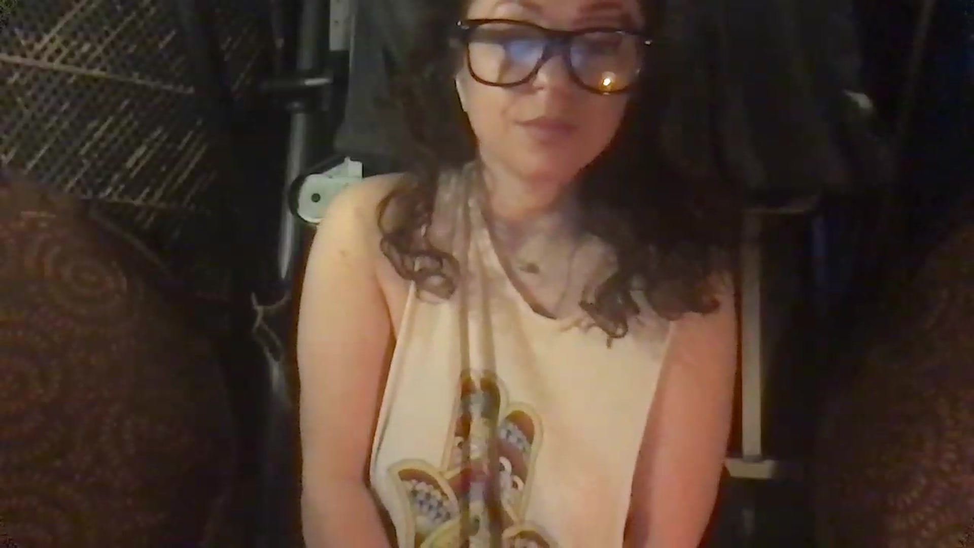 Gallery image thumbnail from Fifilarue1313's myfreecams stream on, 12/06/2022, 11:51 image 7 of 20