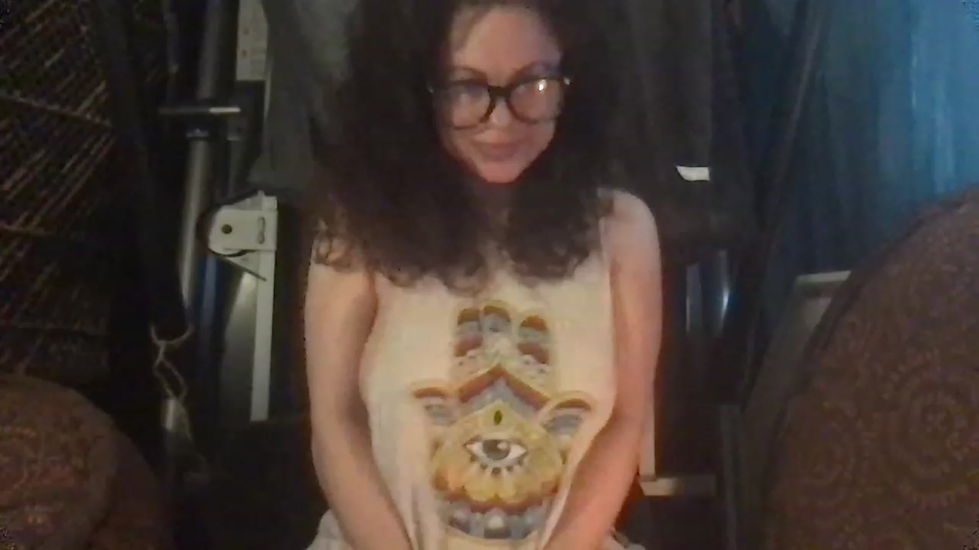 Gallery image thumbnail from Fifilarue1313's myfreecams stream on, 12/07/2022, 14:05 image 14 of 20