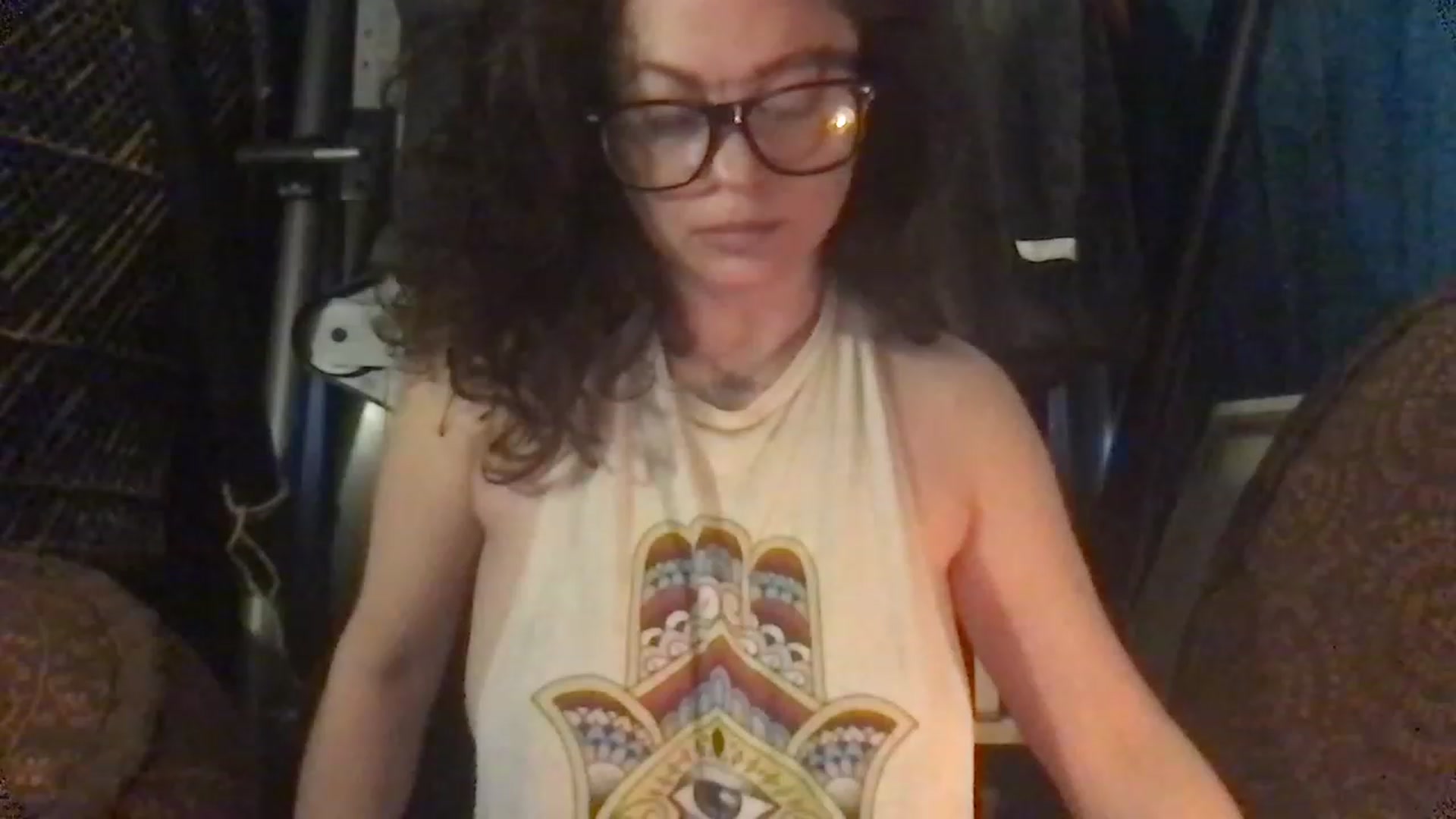 Gallery image thumbnail from Fifilarue1313's myfreecams stream on, 12/07/2022, 14:05 image 5 of 20