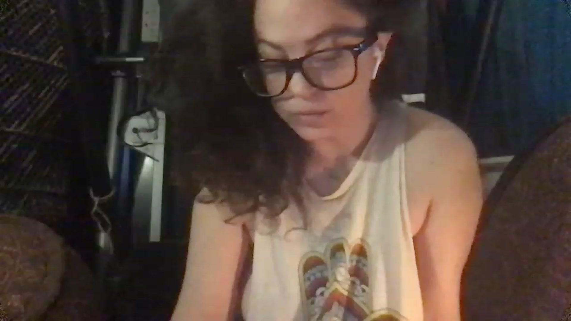 Gallery image thumbnail from Fifilarue1313's myfreecams stream on, 12/07/2022, 14:05 image 8 of 20