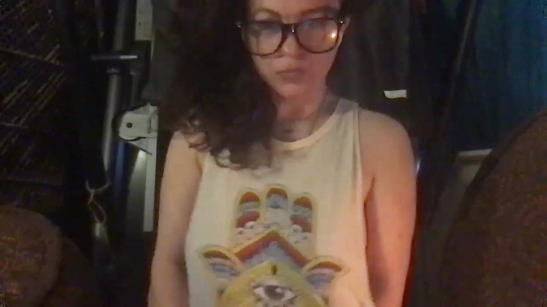 Gallery image thumbnail from Fifilarue1313's myfreecams stream on, 12/07/2022, 14:05 image 9 of 20