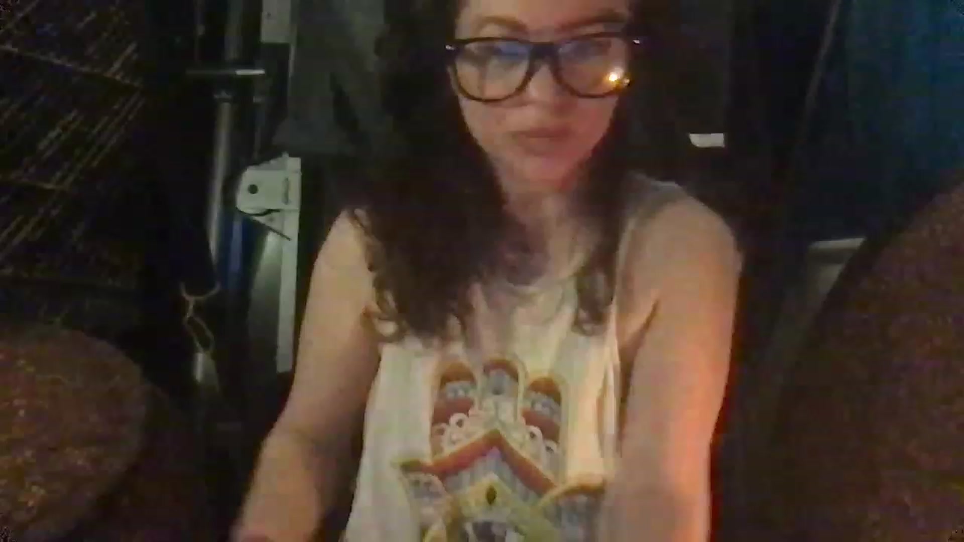 Gallery image thumbnail from Fifilarue1313's myfreecams stream on, 12/07/2022, 14:05 image 18 of 20