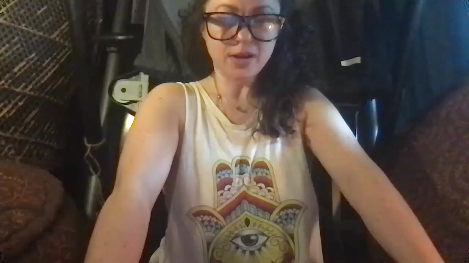 Gallery image thumbnail from Fifilarue1313's myfreecams stream on, 12/07/2022, 15:39 image 11 of 20