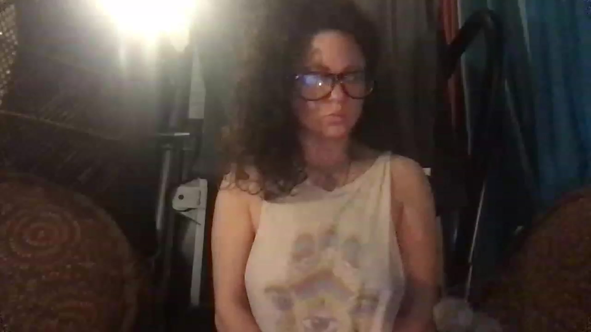 Gallery image thumbnail from Fifilarue1313's myfreecams stream on, 12/07/2022, 20:03 image 9 of 20