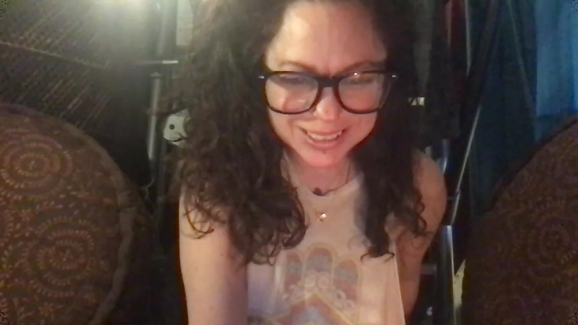 Gallery image thumbnail from Fifilarue1313's myfreecams stream on, 12/07/2022, 20:03 image 5 of 20