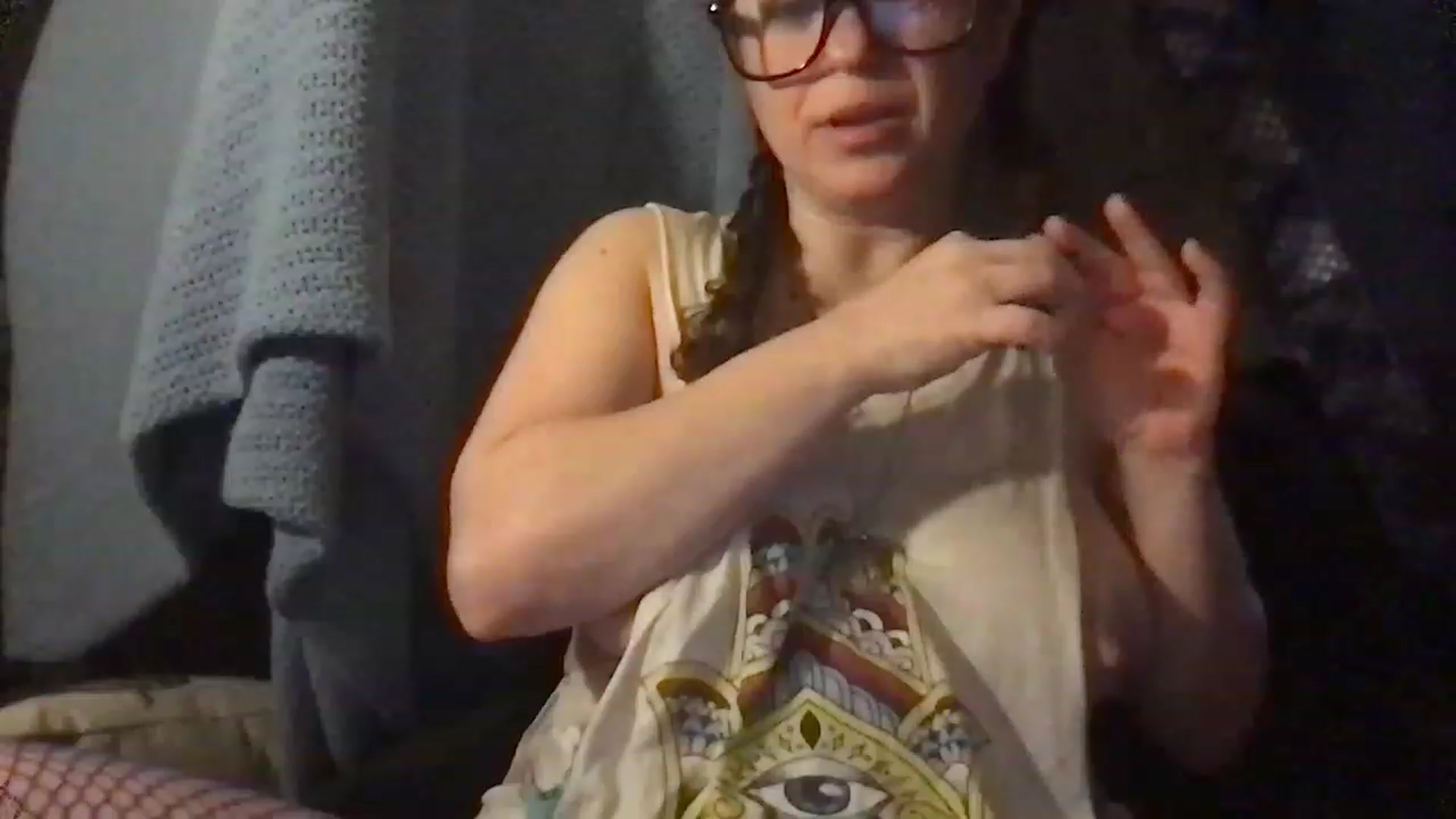 Gallery image thumbnail from Fifilarue1313's myfreecams stream on, 12/24/2022, 13:26 image 19 of 20