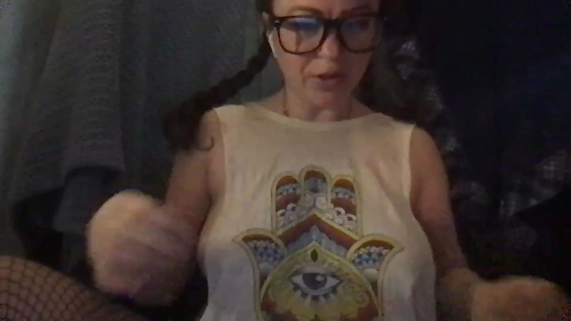 Gallery image thumbnail from Fifilarue1313's myfreecams stream on, 12/24/2022, 13:26 image 1 of 20