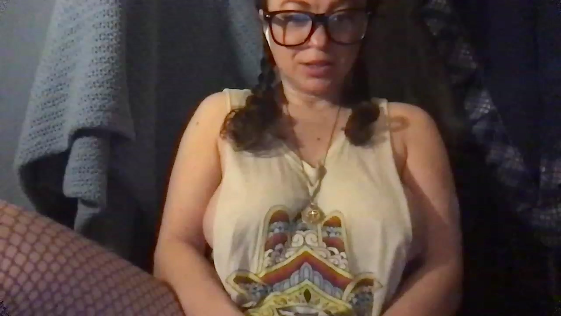 Gallery image thumbnail from Fifilarue1313's myfreecams stream on, 12/24/2022, 13:26 image 14 of 20