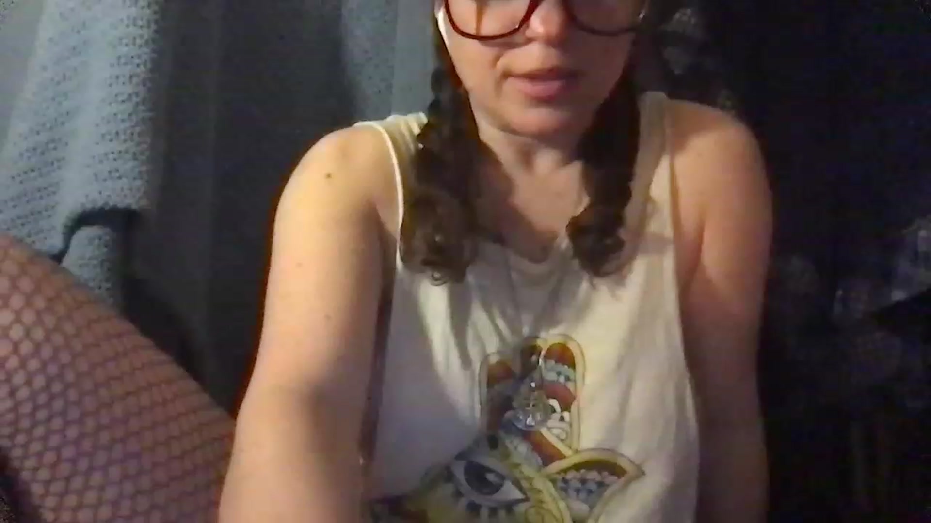Gallery image thumbnail from Fifilarue1313's myfreecams stream on, 12/24/2022, 13:26 image 17 of 20