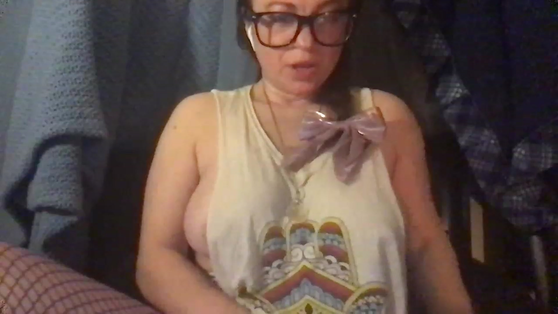 Gallery image thumbnail from Fifilarue1313's myfreecams stream on, 12/25/2022, 12:21 image 3 of 20