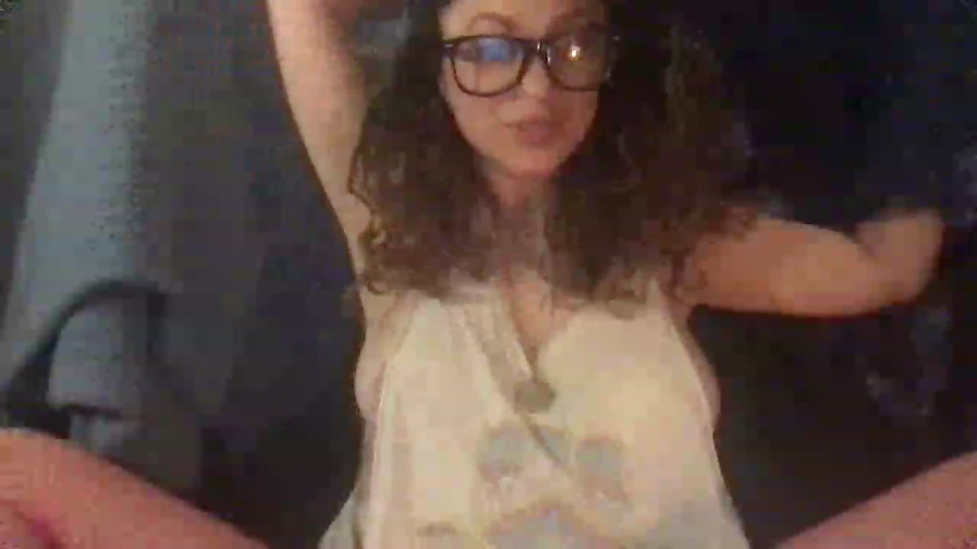 Gallery image thumbnail from Fifilarue1313's myfreecams stream on, 12/29/2022, 13:15 image 4 of 20