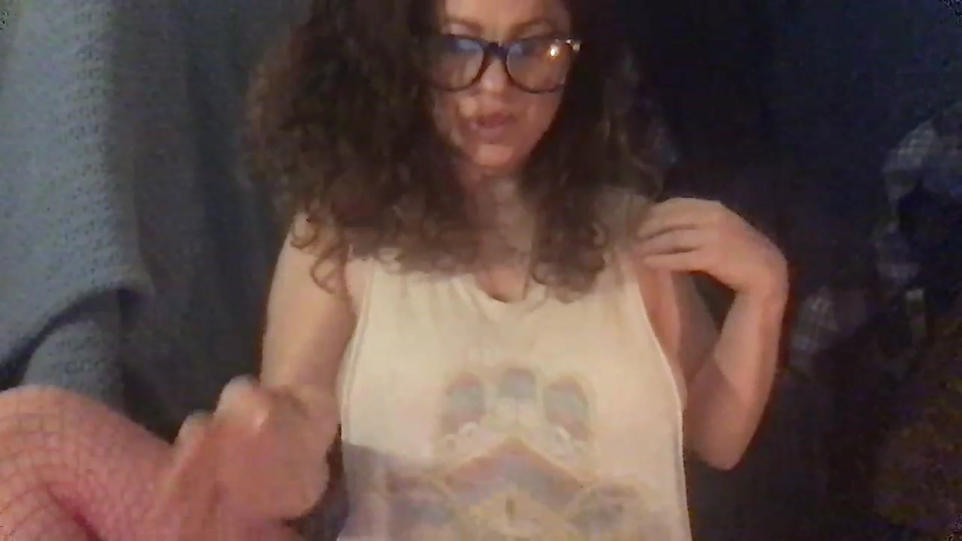Gallery image thumbnail from Fifilarue1313's myfreecams stream on, 12/29/2022, 13:15 image 11 of 20