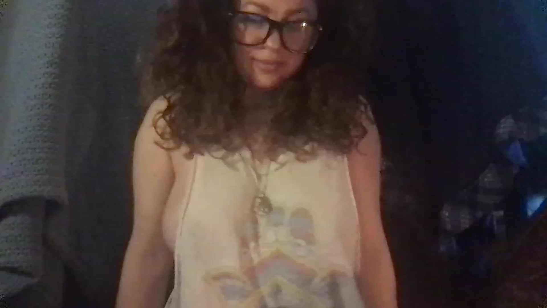 Gallery image thumbnail from Fifilarue1313's myfreecams stream on, 12/29/2022, 13:49 image 20 of 20