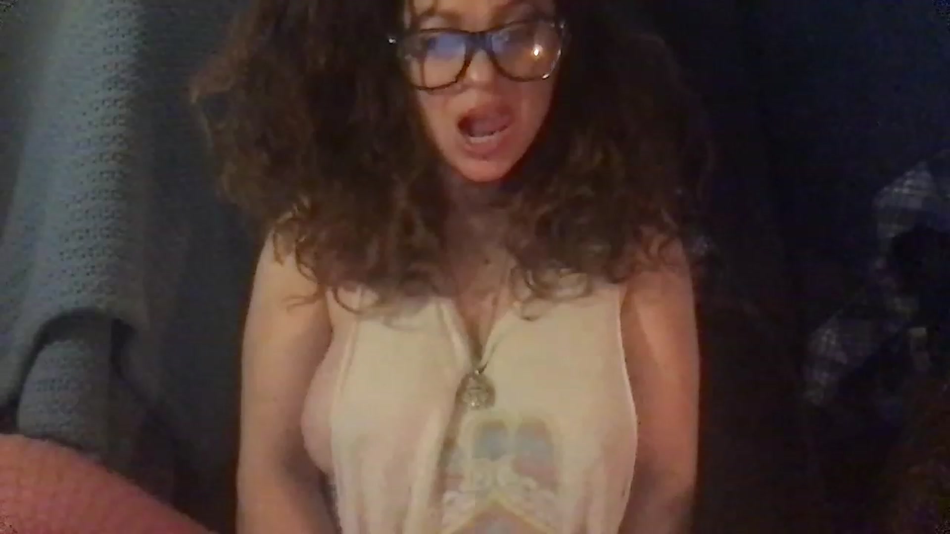Gallery image thumbnail from Fifilarue1313's myfreecams stream on, 12/29/2022, 13:49 image 2 of 20
