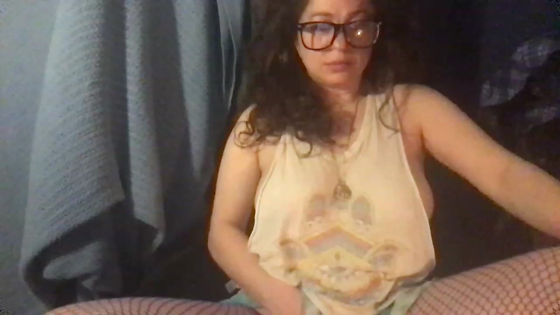 Gallery image thumbnail from Fifilarue1313's myfreecams stream on, 01/09/2023, 11:46 image 18 of 20