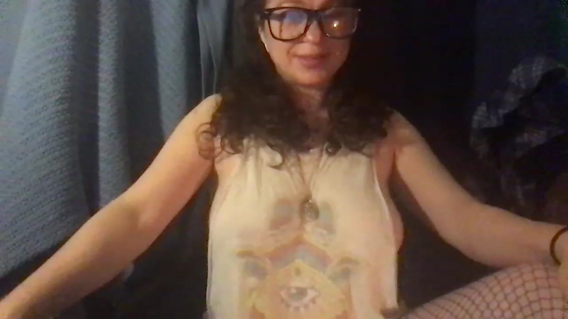Gallery image thumbnail from Fifilarue1313's myfreecams stream on, 01/09/2023, 11:46 image 20 of 20