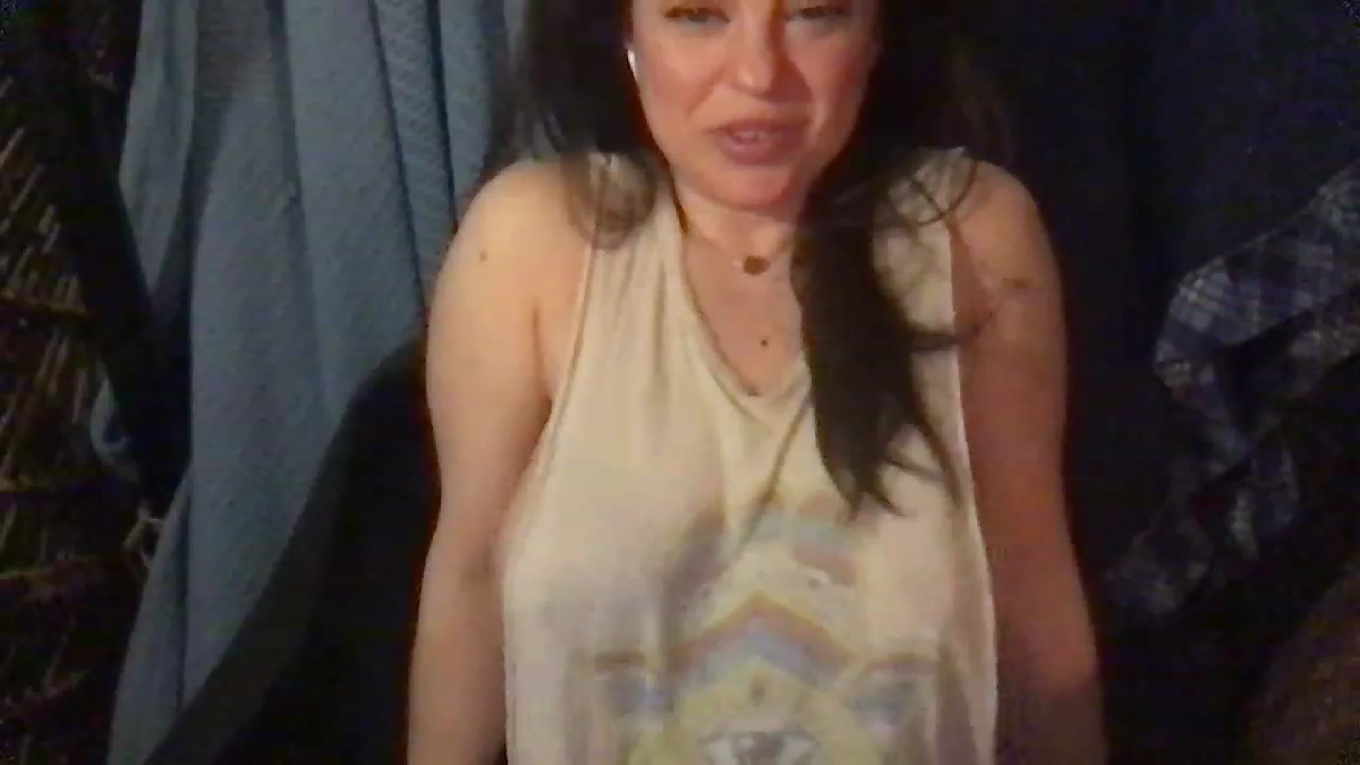 Gallery image thumbnail from Fifilarue1313's myfreecams stream on, 02/07/2023, 10:33 image 5 of 20