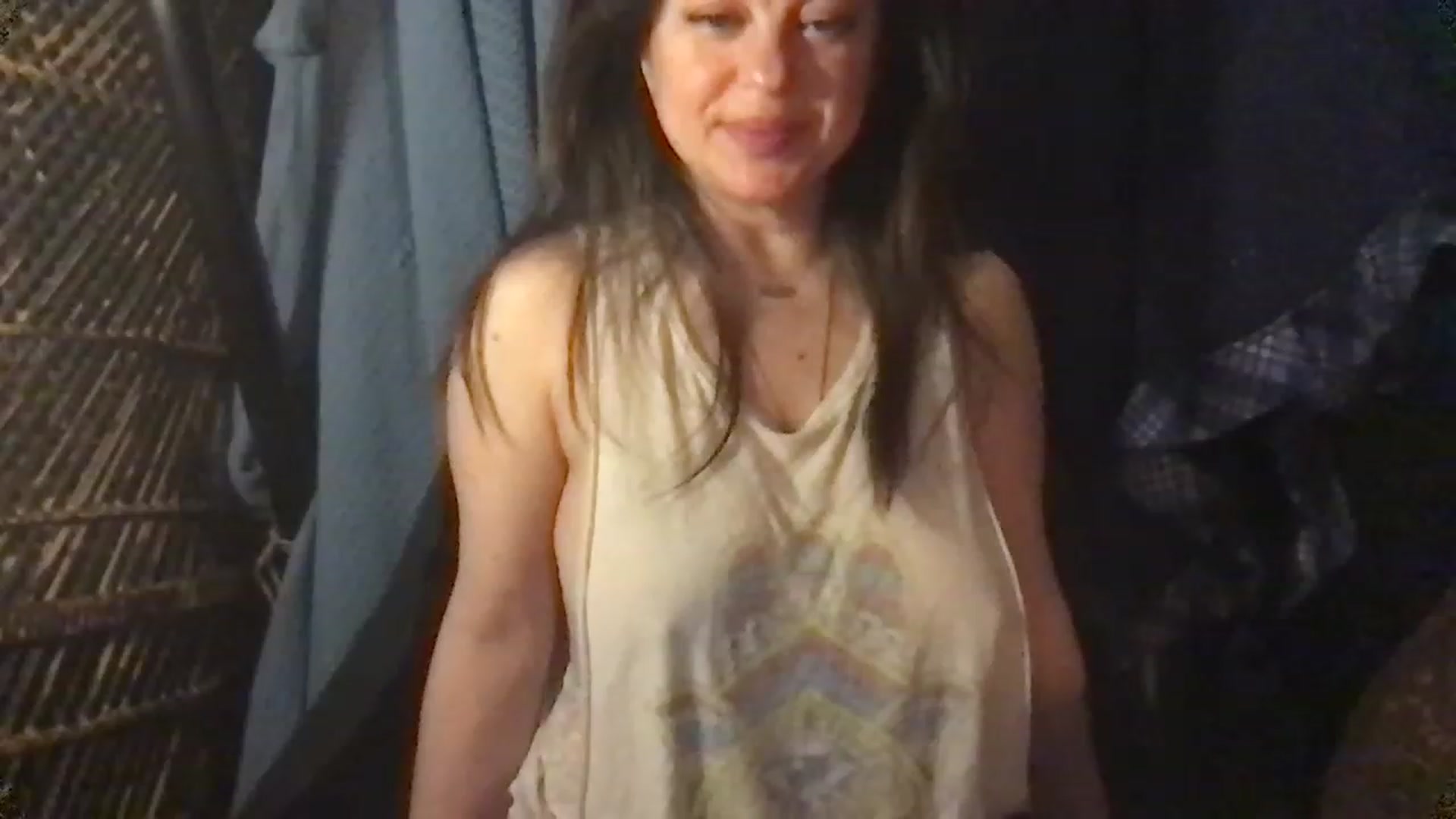 Gallery image thumbnail from Fifilarue1313's myfreecams stream on, 02/07/2023, 11:56 image 8 of 20