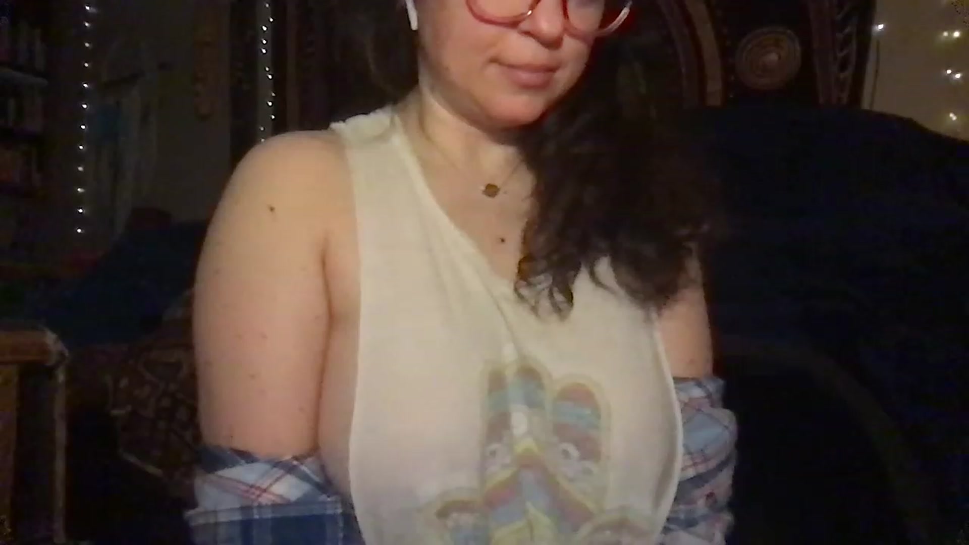 Gallery image thumbnail from Fifilarue1313's myfreecams stream on, 03/09/2023, 12:51 image 14 of 20